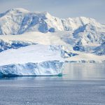 dlaczego antarktyda jest nazywana lodową pustynią